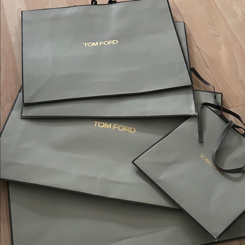 Tom ford shopping bags set of  9